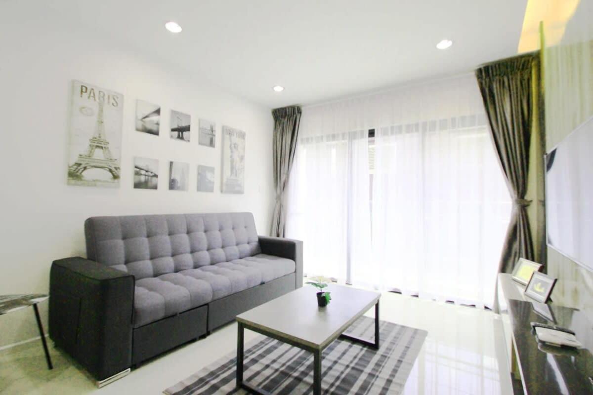 A Stylish High-Floor 2Br Suasana Suites Views Johor Bahru Exterior foto